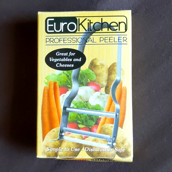 🌺3/$15 NWOT EuroKitchen Professional Peeler - Picture 1 of 4